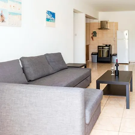 Mynapa Apartment *