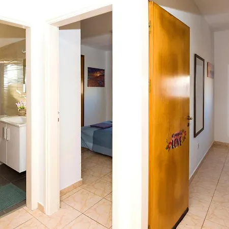 Mynapa Apartment *