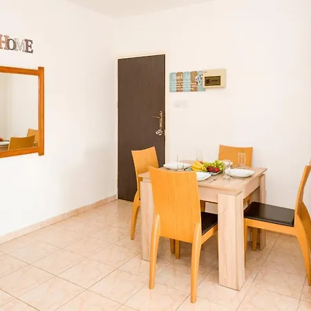 Mynapa Apartment