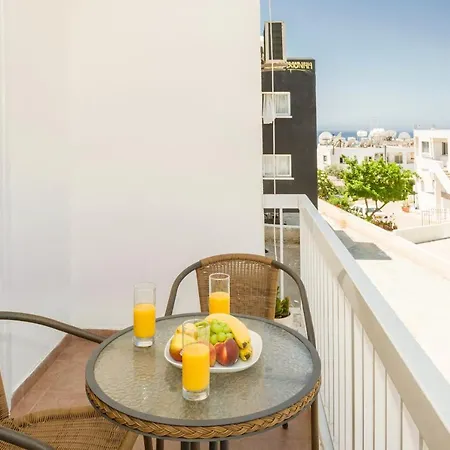 Mynapa * Ajía Nápa